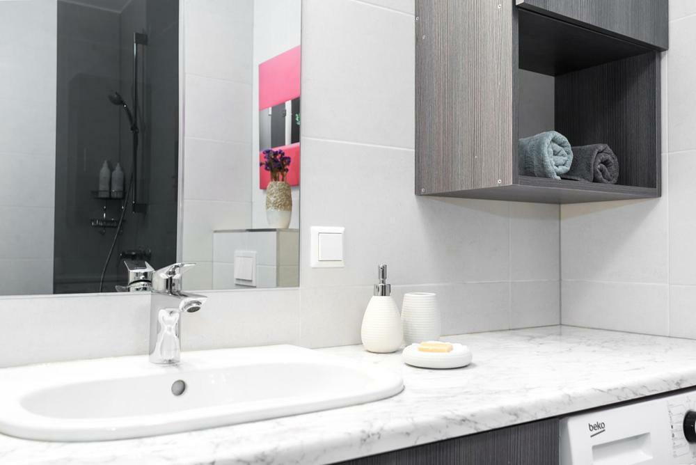 Kuninga City Center Apartment Pärnu Eksteriør bilde